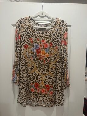 Johnny Was Beige Leopard Floral Long Sleeve Top